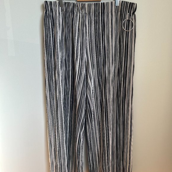 Leo and Ugo gaucho wide leg pant - Picture 1 of 1